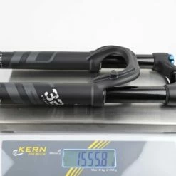 FOX Federgabel 32 SC 27,5'' Performance 100mm Mod. 2022 3-Pos-Grip 15x110mm Boost 44mm Rake Schwarz