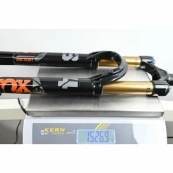 FOX Federgabel 34 FLOAT SC 29" BOOST 120mm FIT4 Factory Mod. 2022 3-Pos-Adj. 15x110mm Steckachse 51mm Rake Schwarz Glanz 4 FOX Federgabel 34 FLOAT SC 29" BOOST 120mm FIT4 Factory Mod. 2022 3-Pos-Adj. 15x110mm Steckachse 51mm Rake Schwarz Glanz – Bild 4