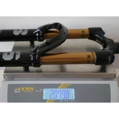 FOX Federgabel 36 FLOAT 29'' BOOST 150mm FIT4 Factory Mod. 2022 3-Pos-Adj. 15x110mm Steckachse 51mm Rake Schwarz Glanz 3 FOX Federgabel 36 FLOAT 29'' BOOST 150mm FIT4 Factory Mod. 2022 3-Pos-Adj. 15x110mm Steckachse 51mm Rake Schwarz Glanz – Bild 3